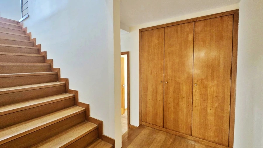 Moradia T4 para Venda em Santa Marta de Portuzelo Foto 16