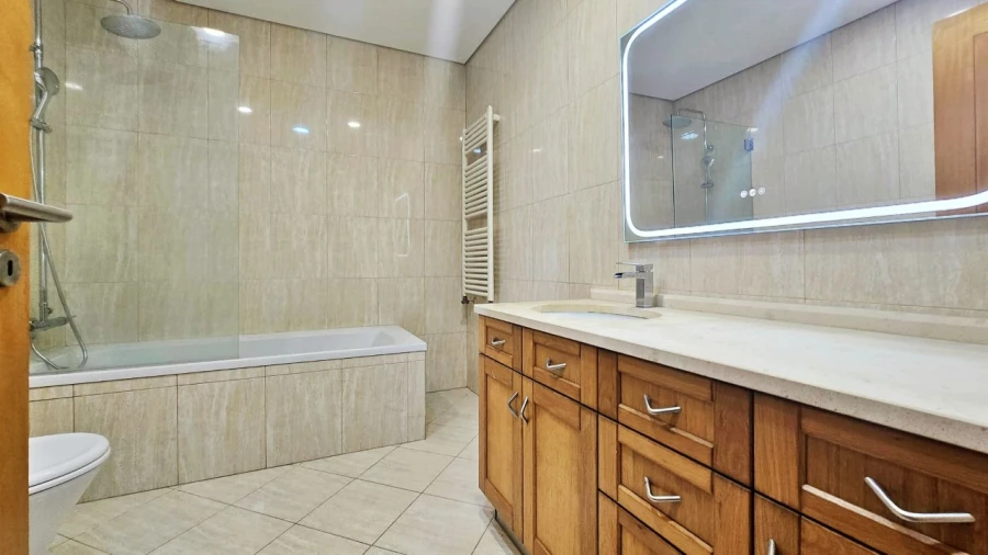 Moradia T4 para Venda em Santa Marta de Portuzelo Foto 17