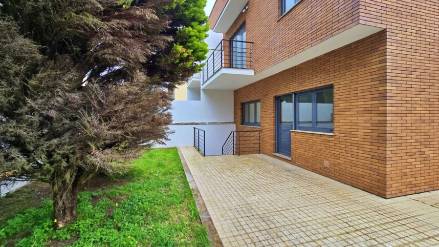 Moradia T4 para Venda em Santa Marta de Portuzelo Foto 28