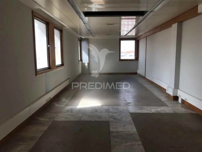 Prédio para Venda em Requeixo, Nossa Senhora de Fátima e Nariz Foto 6