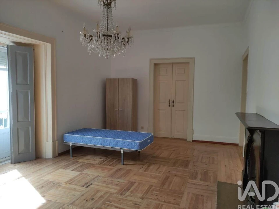 Moradia T5 para Venda em Assunção, Ajuda, Salvador e Santo Ildefonso Foto 8