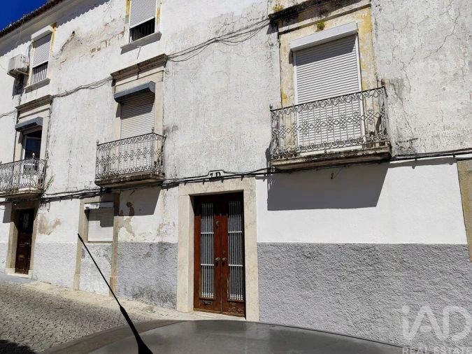 Moradia T5 para Venda em Assunção, Ajuda, Salvador e Santo Ildefonso Foto 23