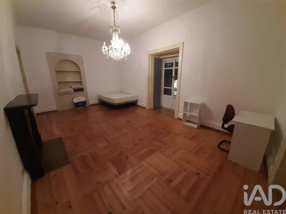 Moradia T5 para Venda em Assunção, Ajuda, Salvador e Santo Ildefonso Foto 6