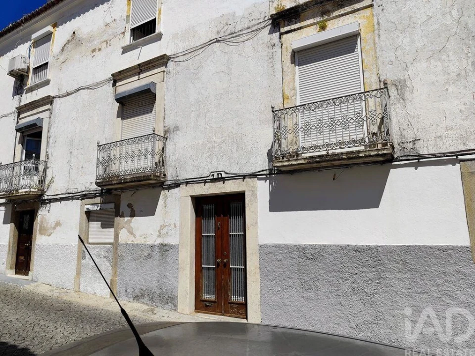 Moradia T5 para Venda em Assunção, Ajuda, Salvador e Santo Ildefonso Foto 23