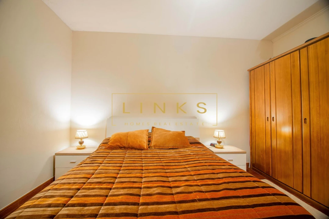 Moradia T3 para Venda em Estreito de Camara de Lobos Foto 13