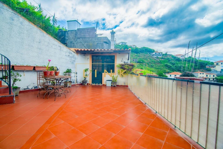 Moradia T3 para Venda em Estreito de Camara de Lobos Foto 5