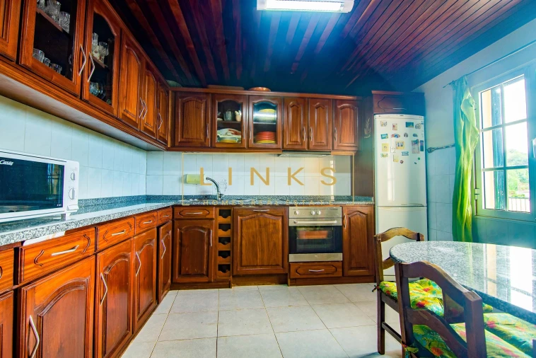 Moradia T3 para Venda em Estreito de Camara de Lobos Foto 11