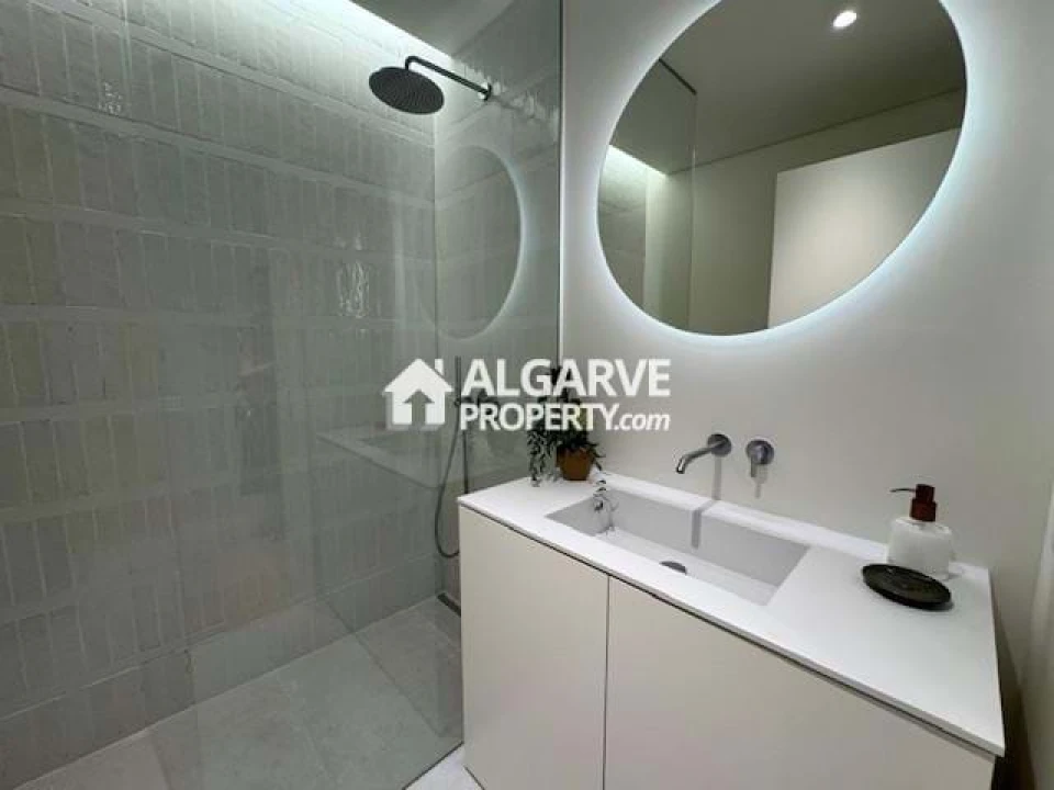 Apartamento T2 para Venda em Quarteira Foto 25