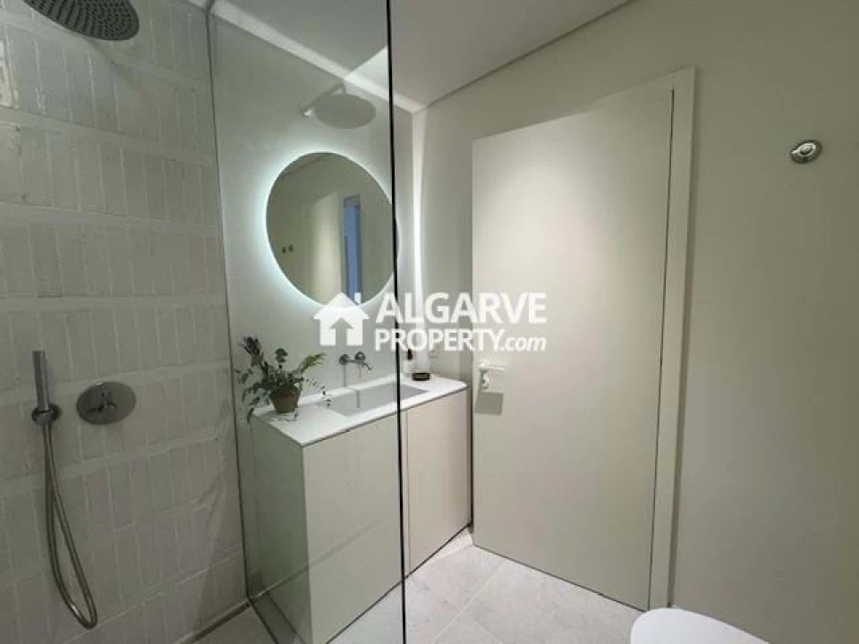 Apartamento T2 para Venda em Quarteira Foto 26