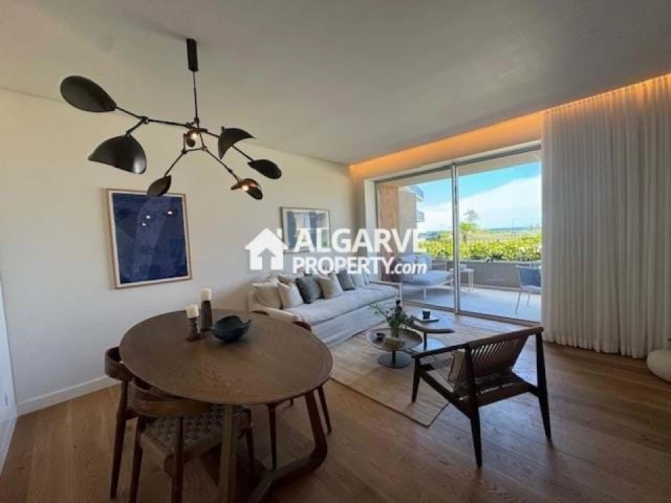 Apartamento T2 para Venda em Quarteira Foto 11