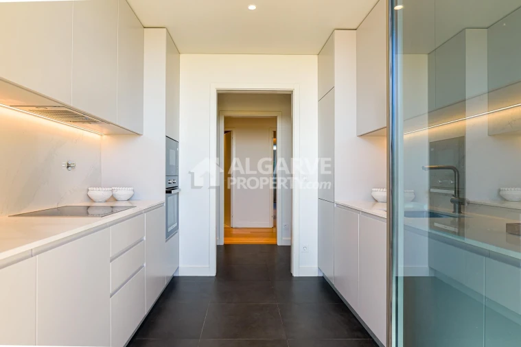 Apartamento T2 para Venda em Quarteira Foto 10