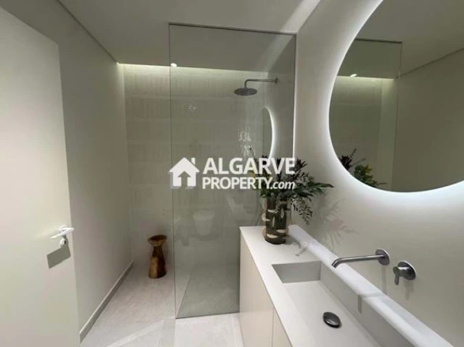 Apartamento T2 para Venda em Quarteira Foto 20