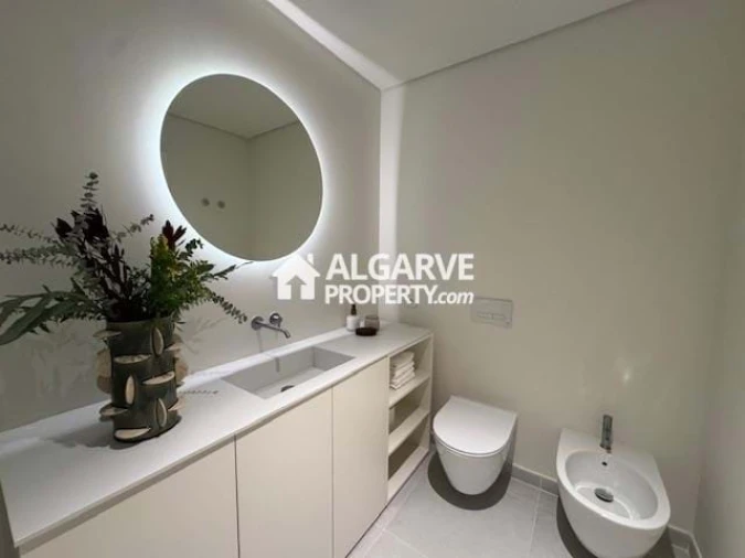 Apartamento T2 para Venda em Quarteira Foto 21