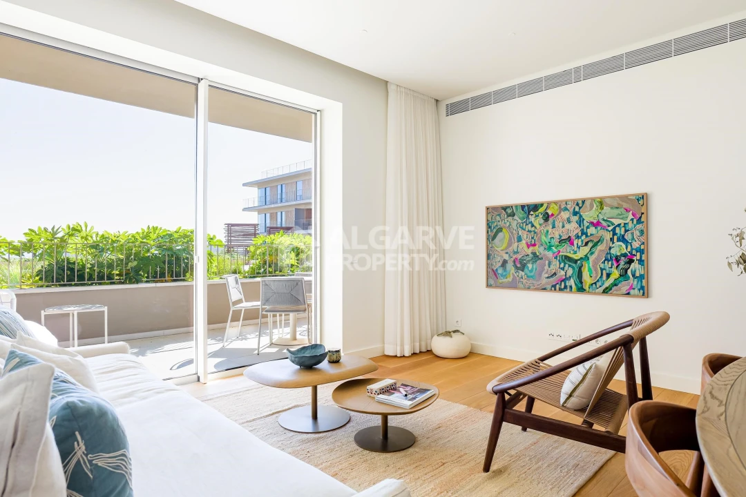 Apartamento T2 para Venda em Quarteira Foto 2