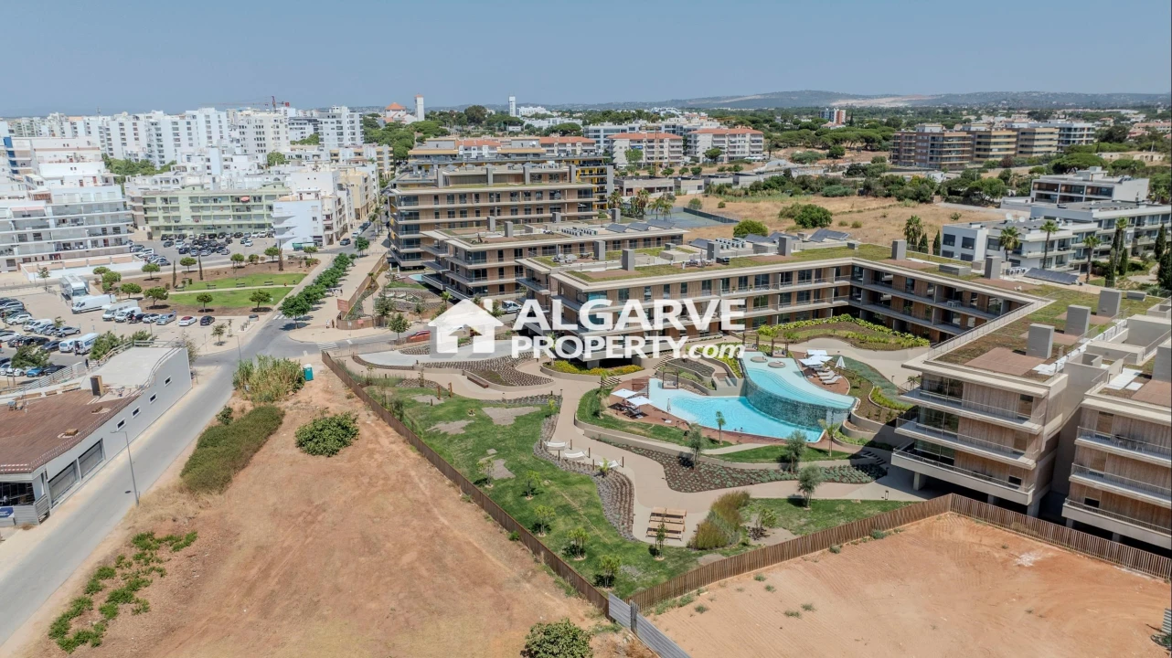 Apartamento T2 para Venda em Quarteira Foto 30