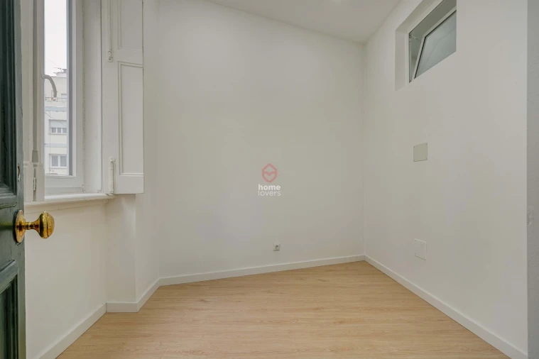 Apartamento T2 para Venda em São Vicente Foto 2