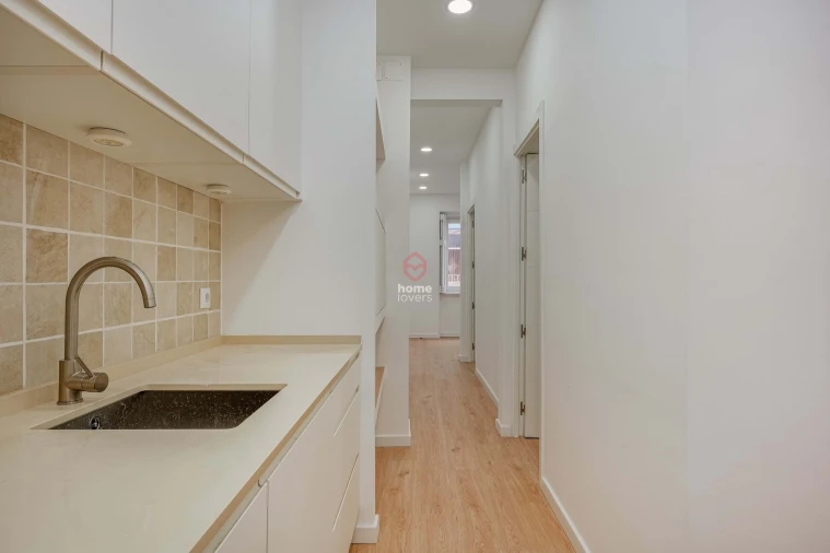 Apartamento T2 para Venda em São Vicente Foto 7