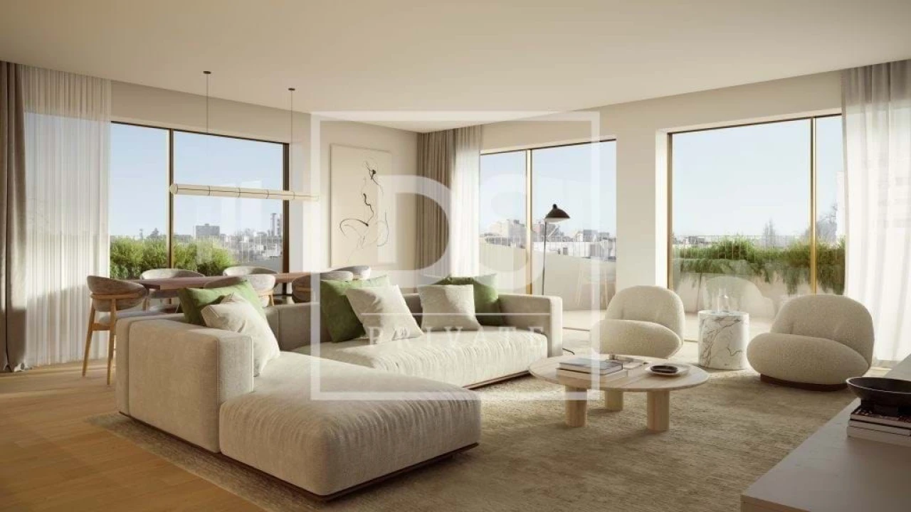 Apartamento T4 para Venda em Lordelo do Ouro e Massarelos Foto 1