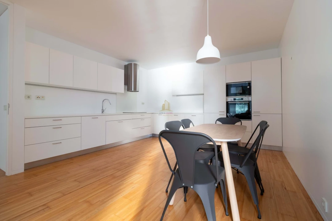 Moradia T4 para Venda em São Martinho Foto 12