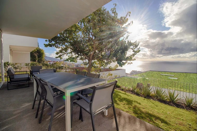 Moradia T4 para Venda em São Martinho Foto 6