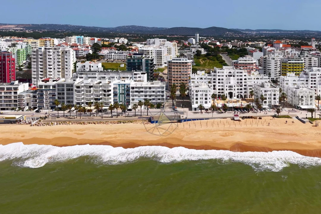 Apartamento T3 para Venda em Quarteira Foto 44