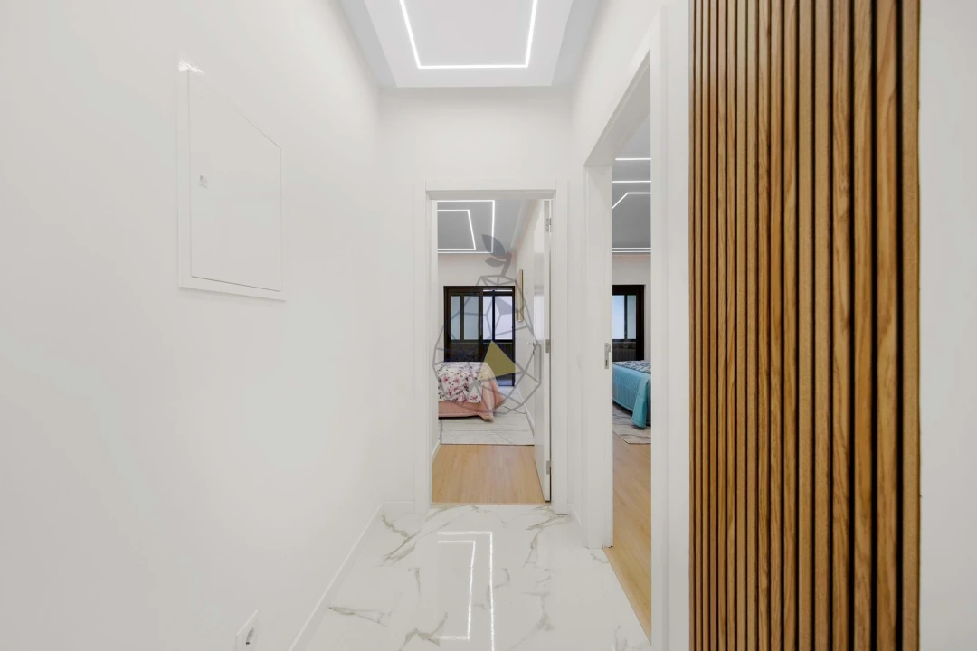 Apartamento T3 para Venda em Quarteira Foto 4