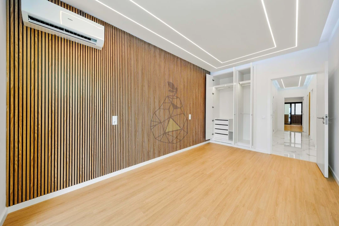 Apartamento T3 para Venda em Quarteira Foto 4