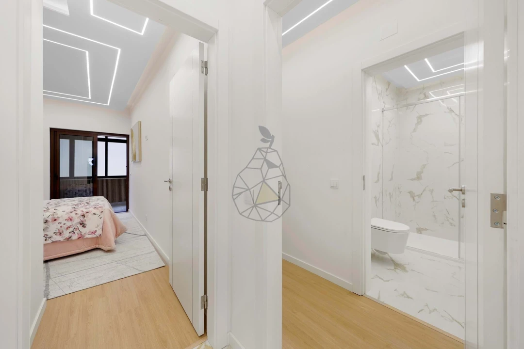 Apartamento T3 para Venda em Quarteira Foto 8