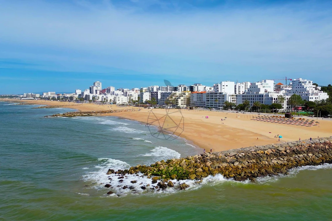 Apartamento T3 para Venda em Quarteira Foto 11