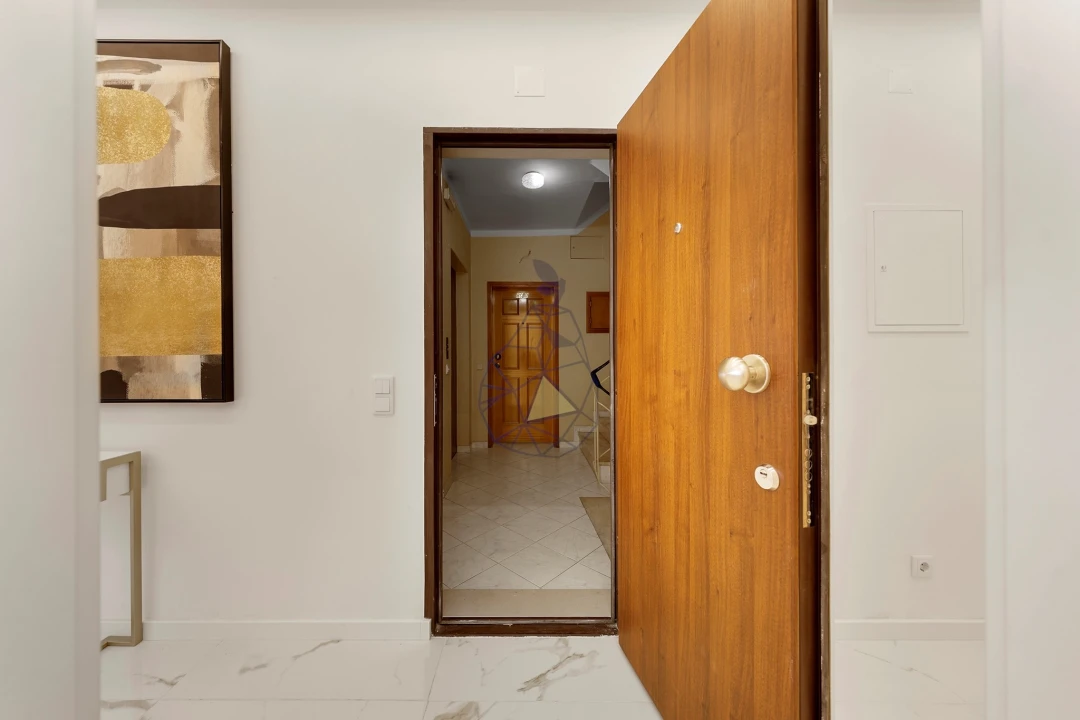 Apartamento T3 para Venda em Quarteira Foto 36