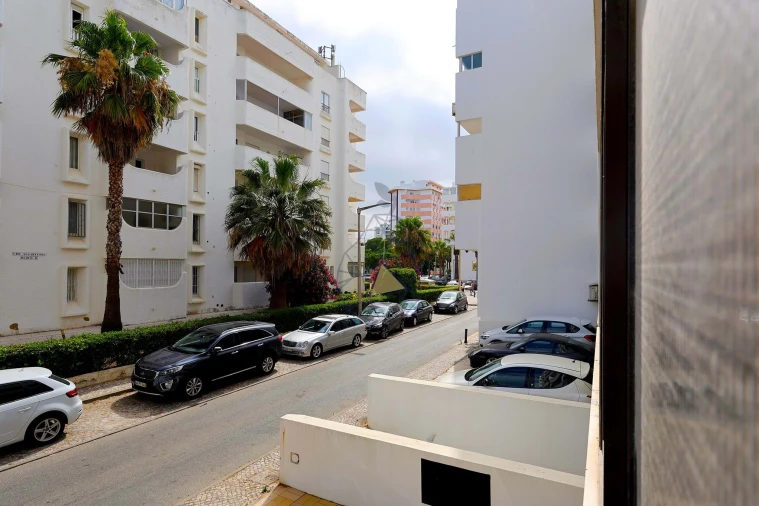 Apartamento T3 para Venda em Quarteira Foto 26