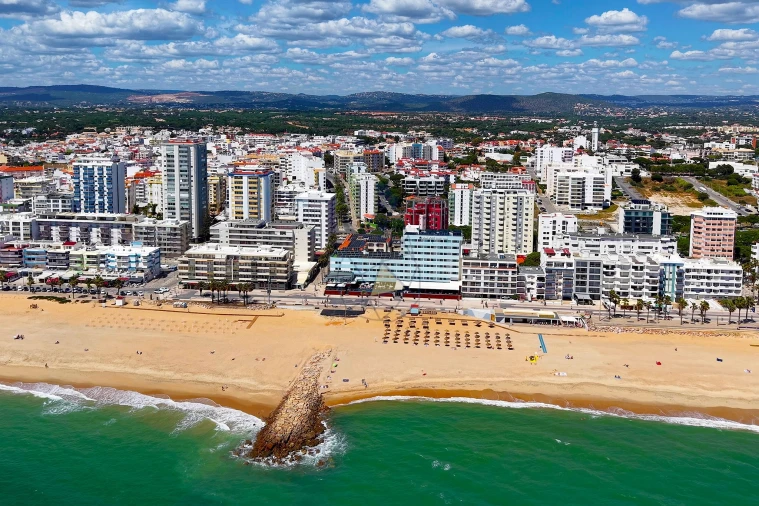 Apartamento T3 para Venda em Quarteira Foto 52