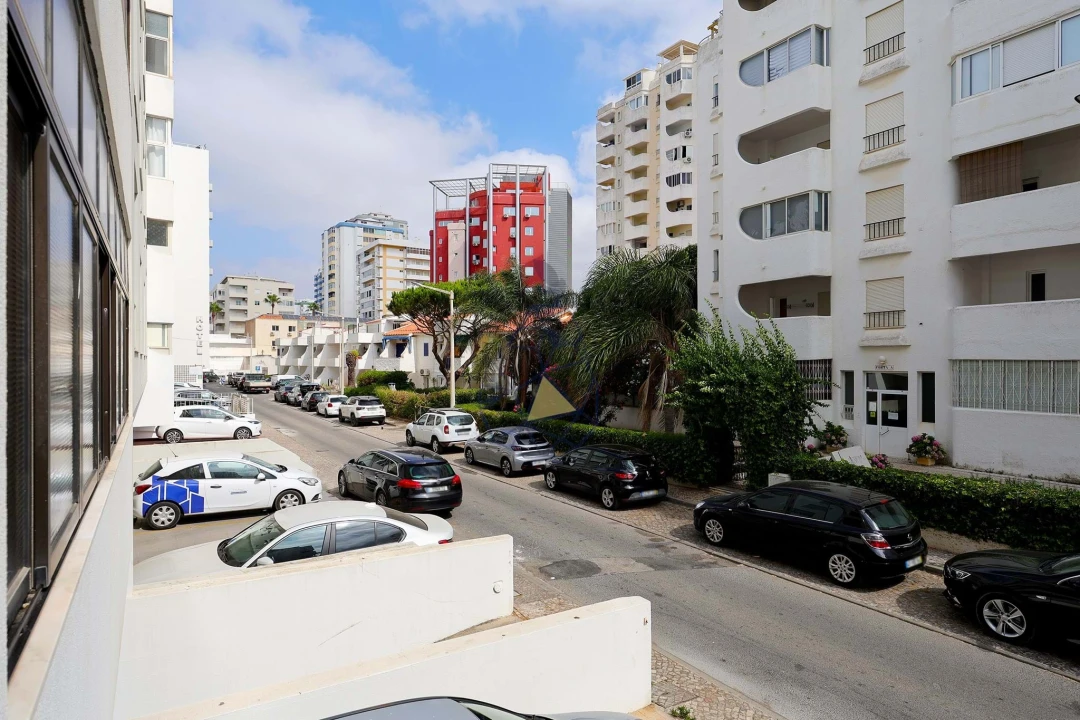 Apartamento T3 para Venda em Quarteira Foto 25