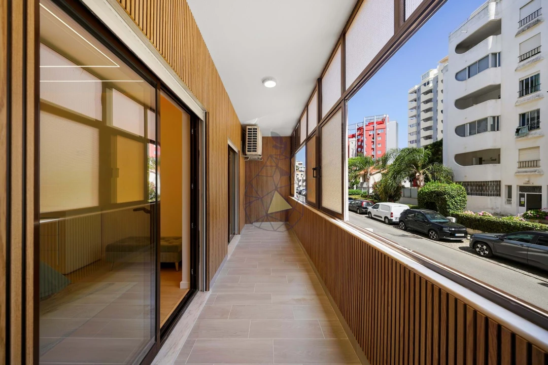 Apartamento T3 para Venda em Quarteira Foto 14