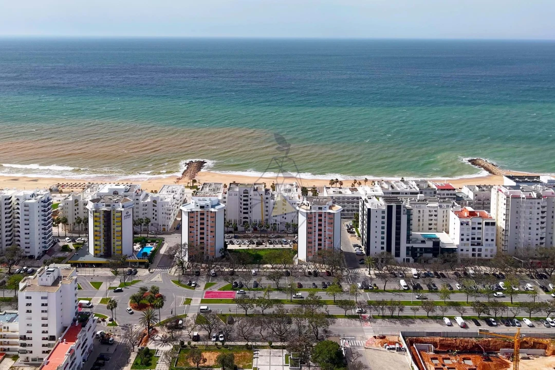 Apartamento T3 para Venda em Quarteira Foto 43
