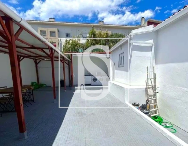 Moradia T9 para Venda em Ajuda Foto 22