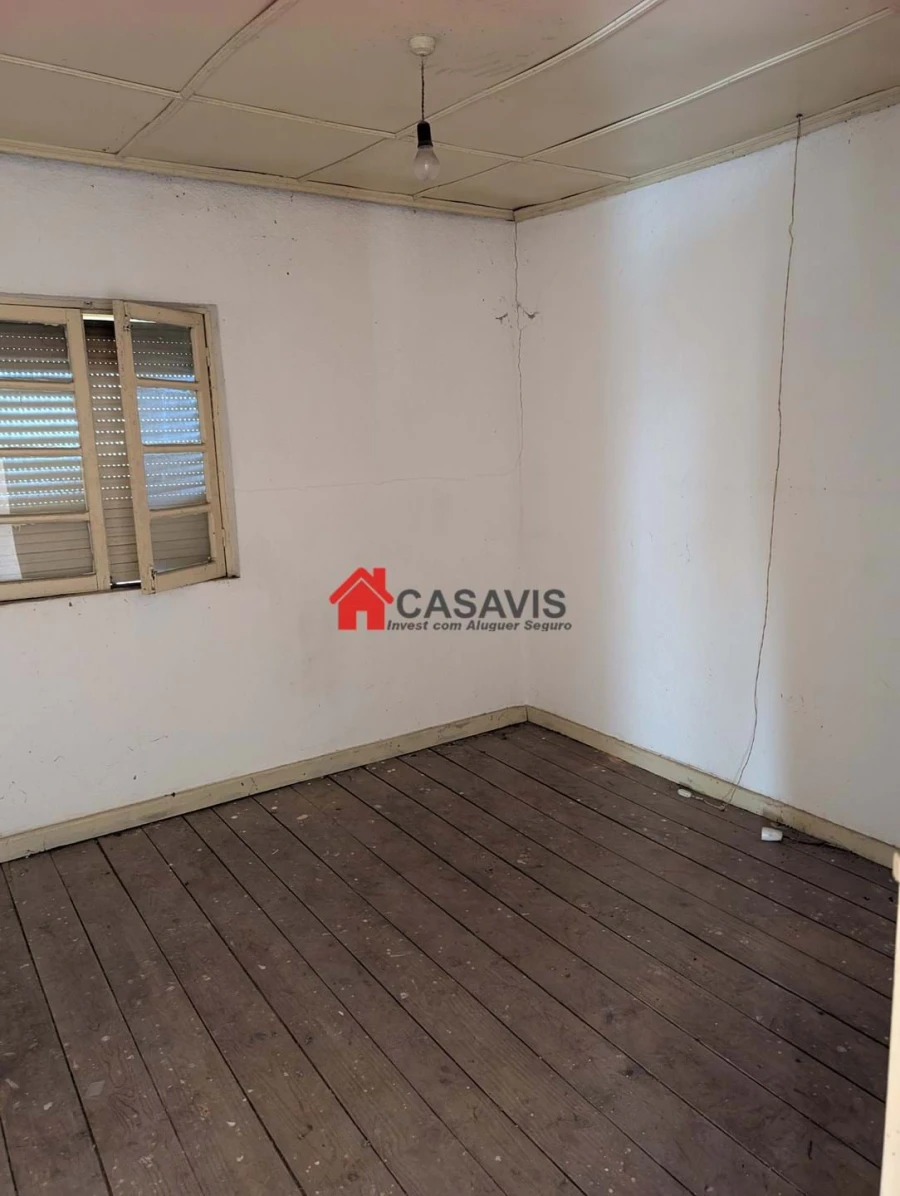 Moradia T3 para Venda em Viseu Foto 11