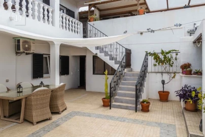 Moradia T5 para Venda em Loule (São Clemente)