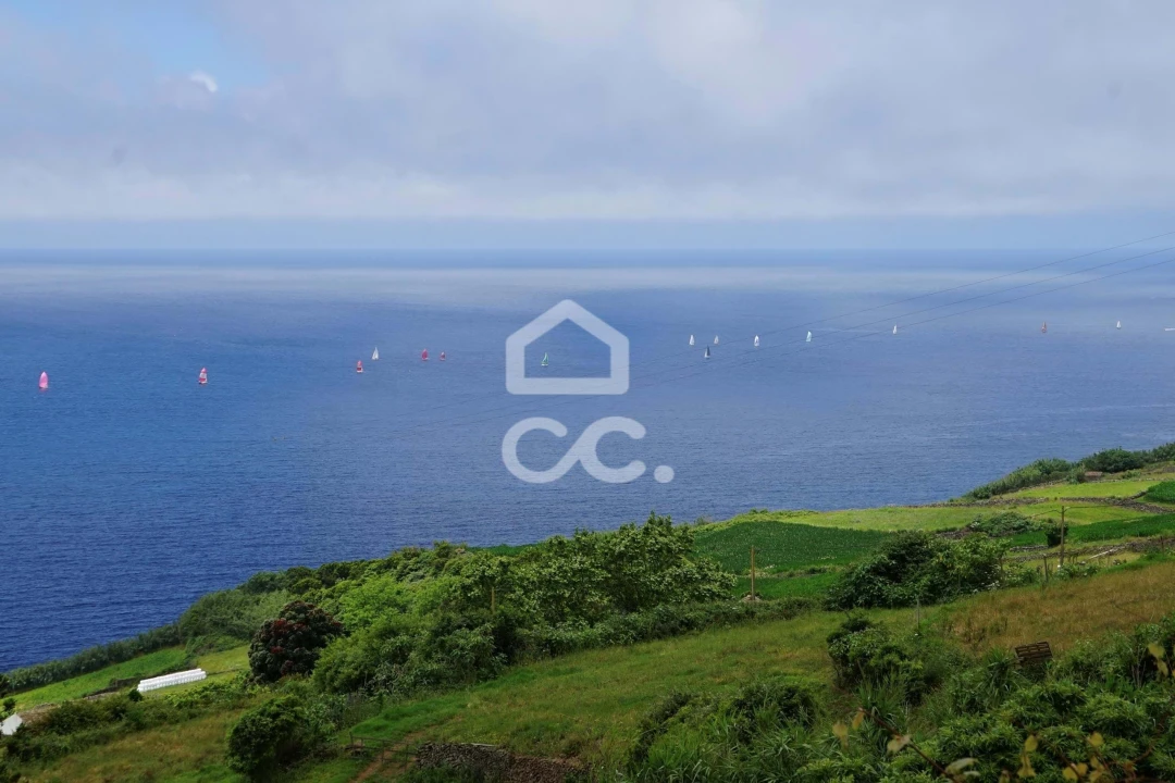 Moradia T3 para Venda em Feteira Foto 27