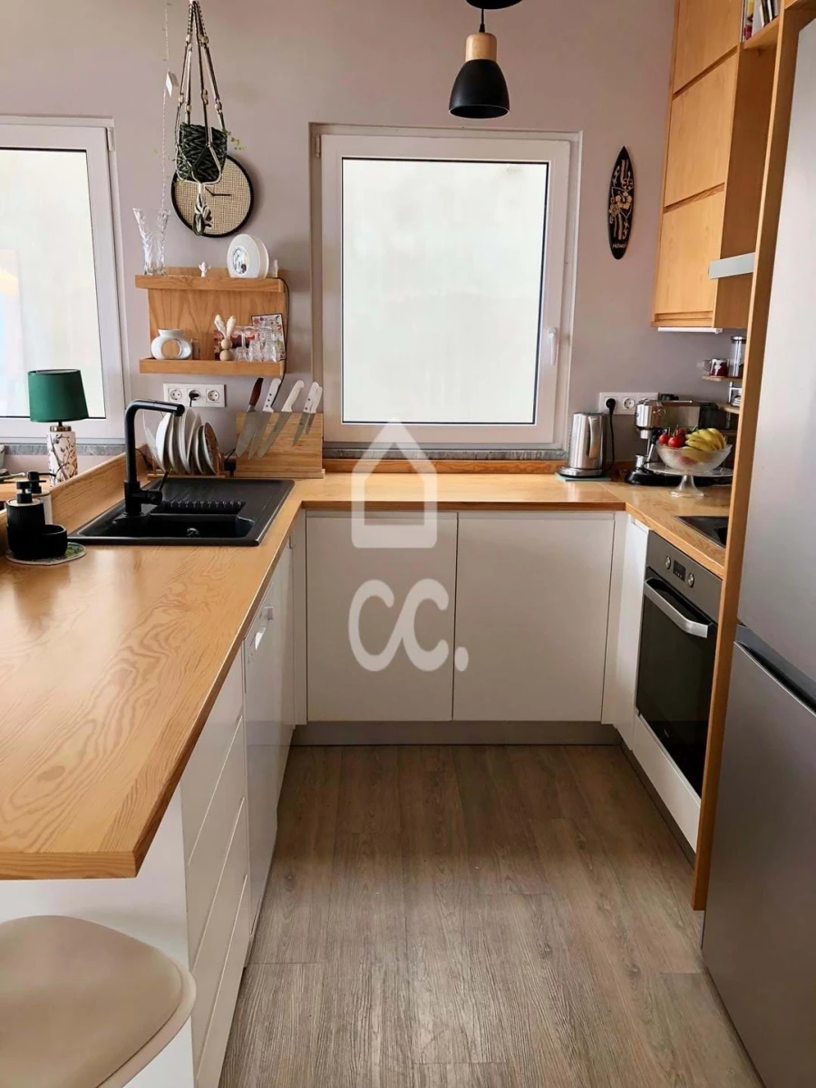 Moradia T3 para Venda em Feteira Foto 10