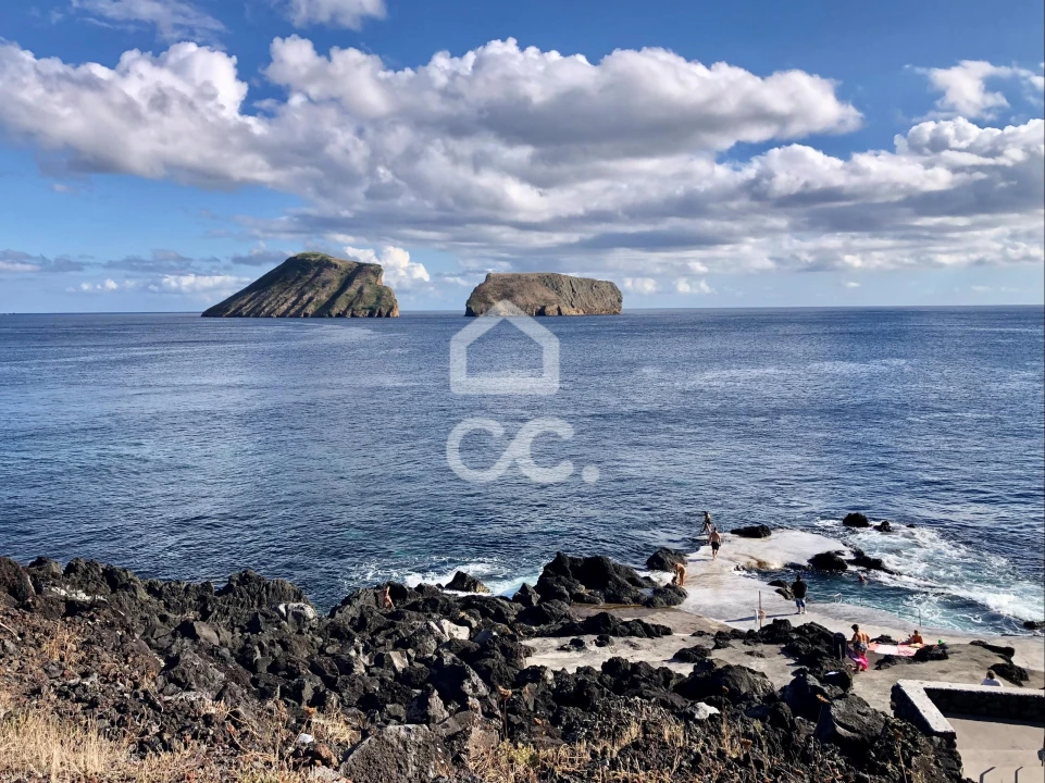 Moradia T3 para Venda em Feteira Foto 29