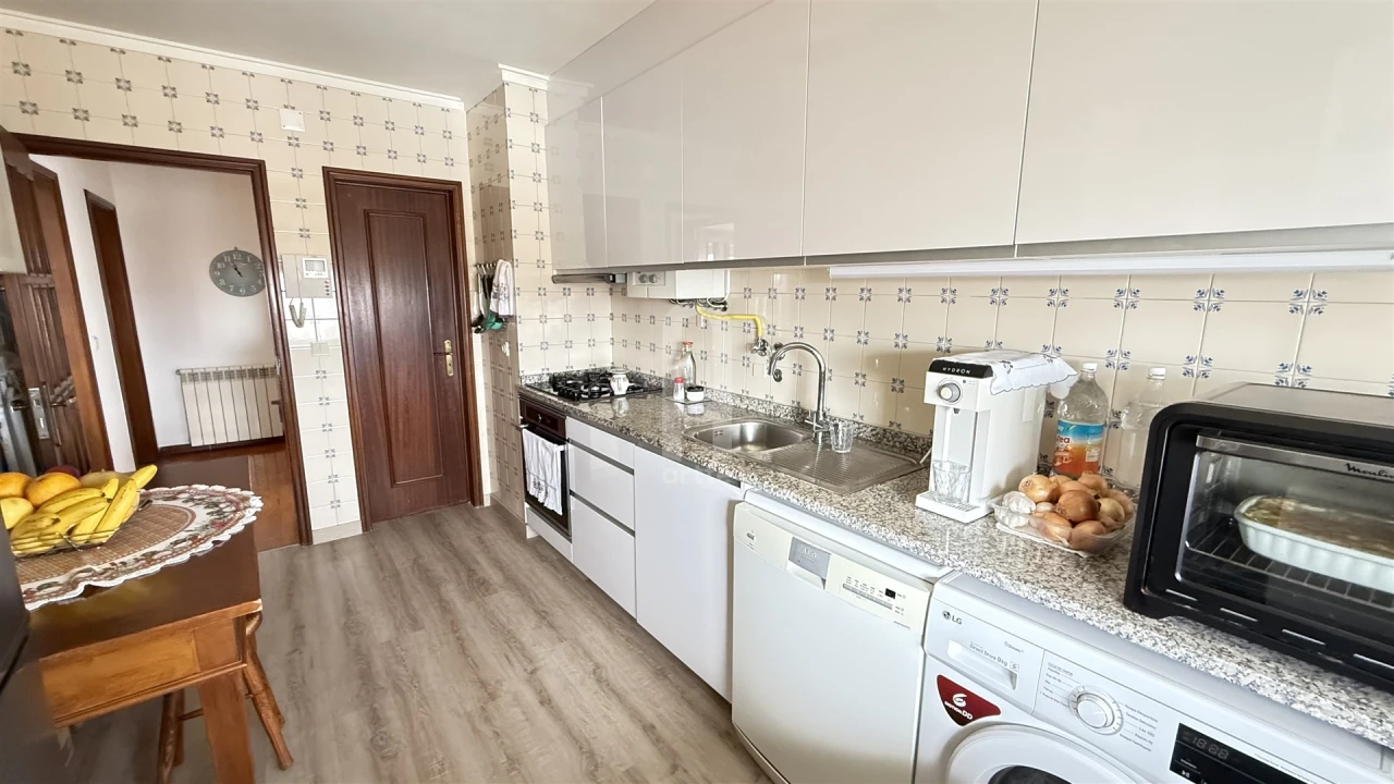 Apartamento T3 para Venda em Beduído e Veiros Foto 26