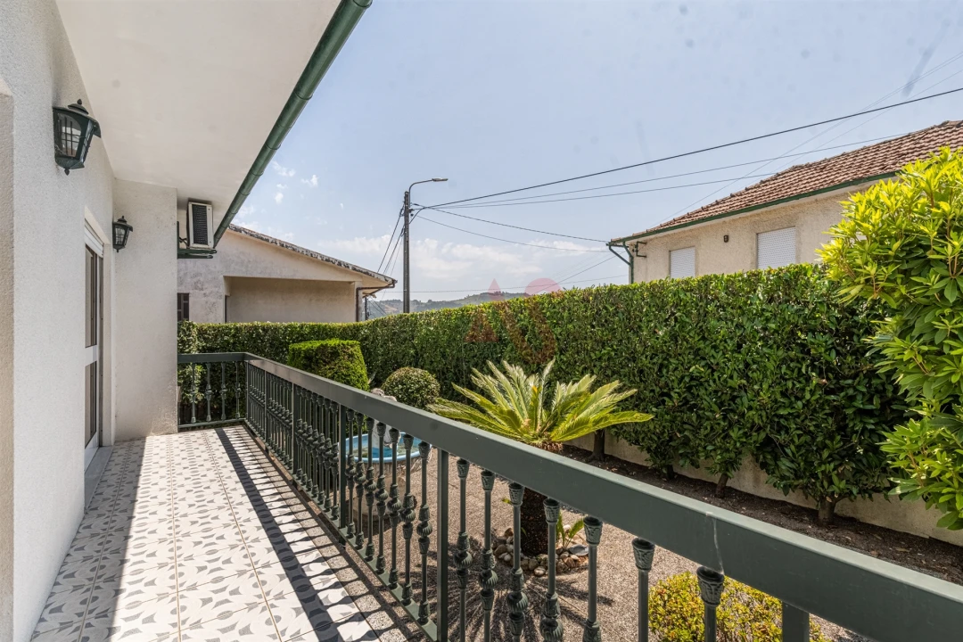 Moradia T5 para Venda em Santa Eulália Foto 10