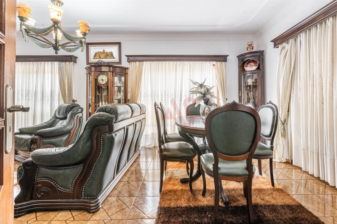 Moradia T5 para Venda em Santa Eulália Foto 9