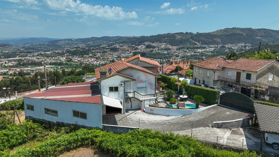 Moradia T5 para Venda em Santa Eulália Foto 3