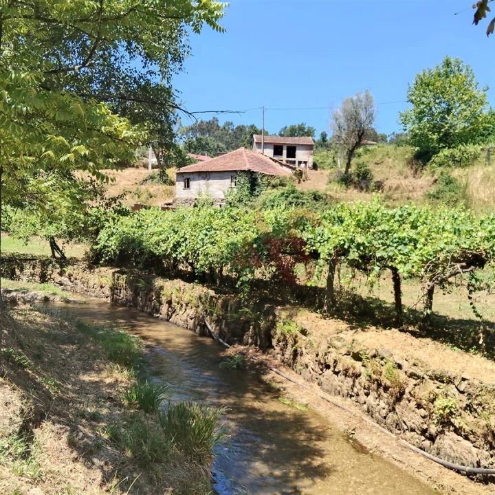 Moradia T4 para Venda em Vila Cova da Lixa e Borba de Godim Foto 18