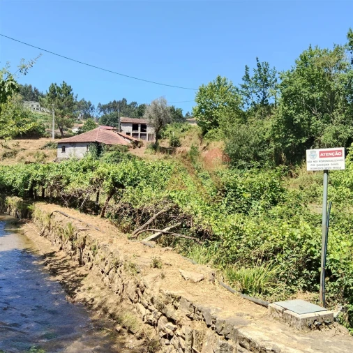 Moradia T4 para Venda em Vila Cova da Lixa e Borba de Godim Foto 16