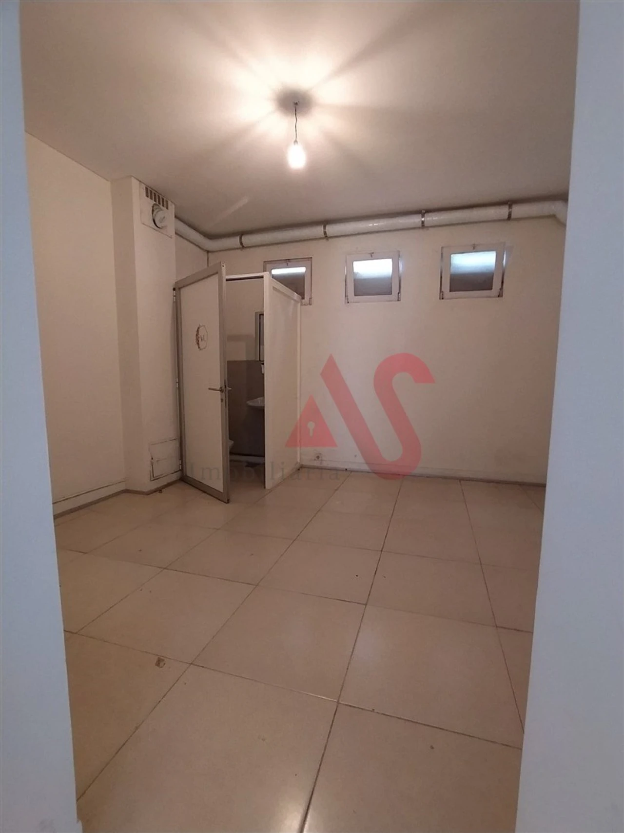 Loja para Arrendamento em São Vicente (Braga) Foto 7