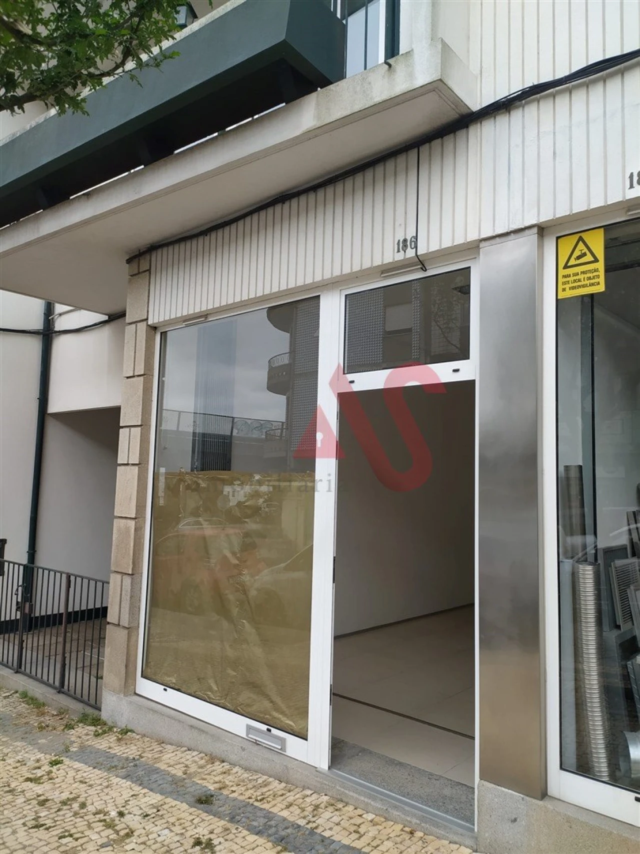 Loja para Arrendamento em São Vicente (Braga) Foto 3