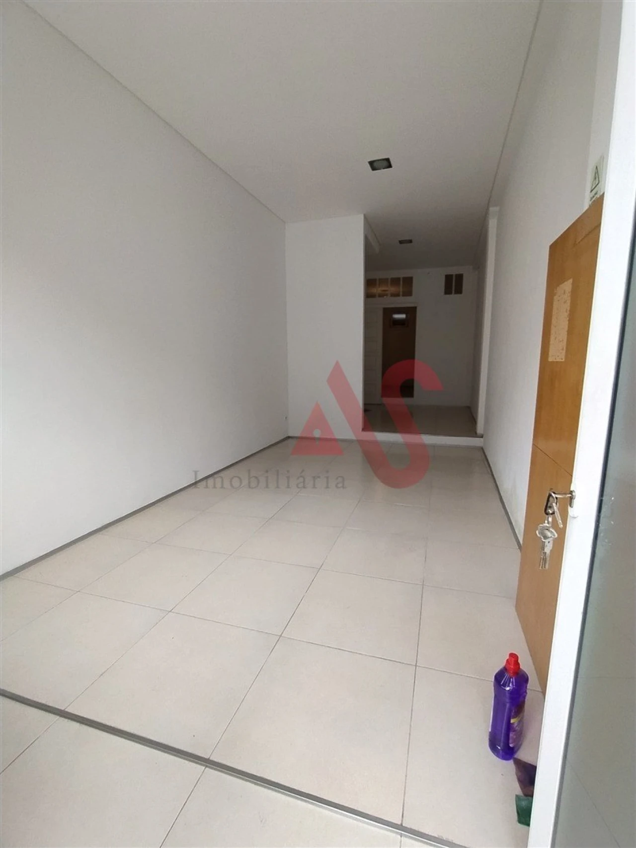 Loja para Arrendamento em São Vicente (Braga) Foto 4